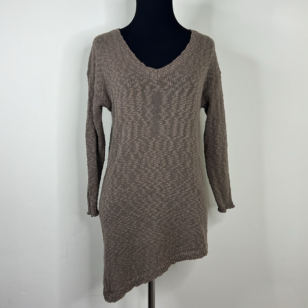 W BY WORTH Brown V-Neck Asymmetrical Sweater M
